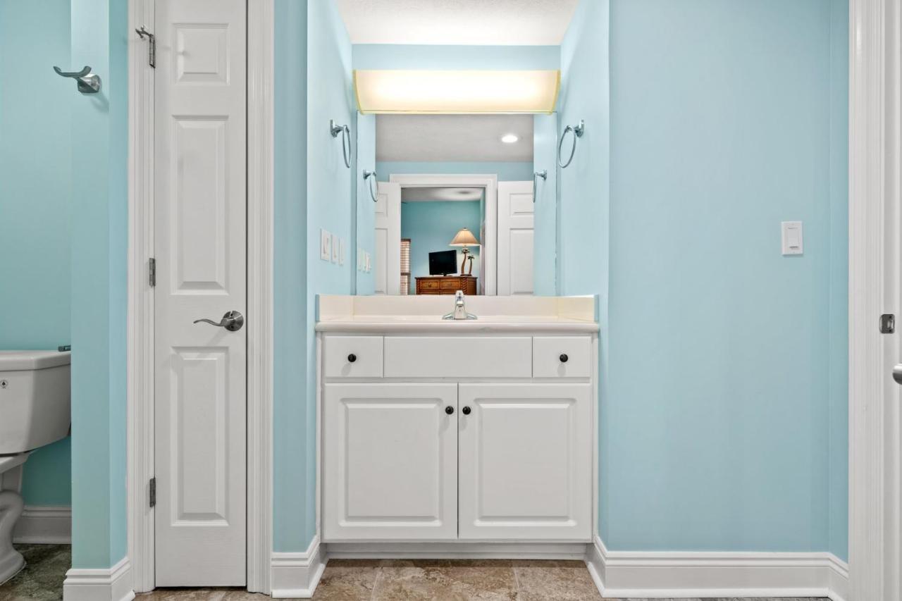 Apartment Treasure Island 1506